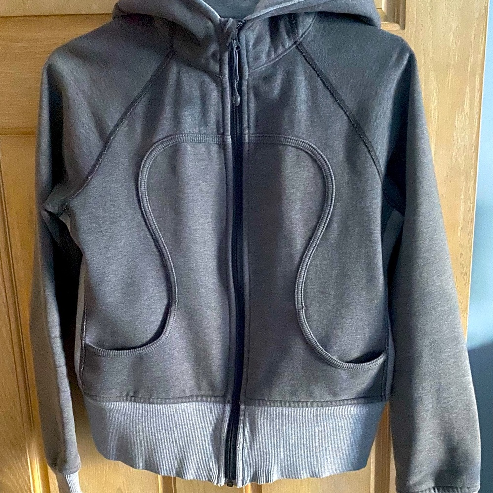 LuluLemon sz Sm full zip Hoodie!